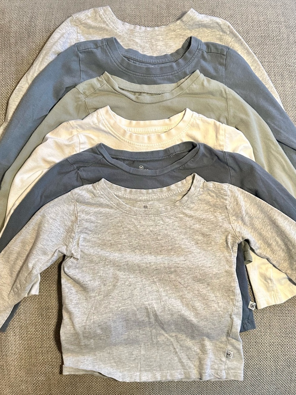 Honest Company BUNDLE OF 6 Long-Sleeve Crewneck Tees, Neutral Colors, 3T